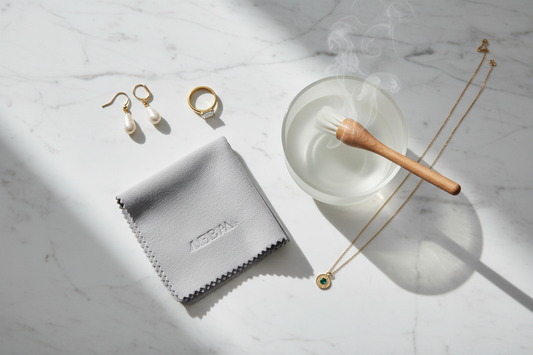 Comment entretenir ses bijoux pour qu'ils durent longtemps ?